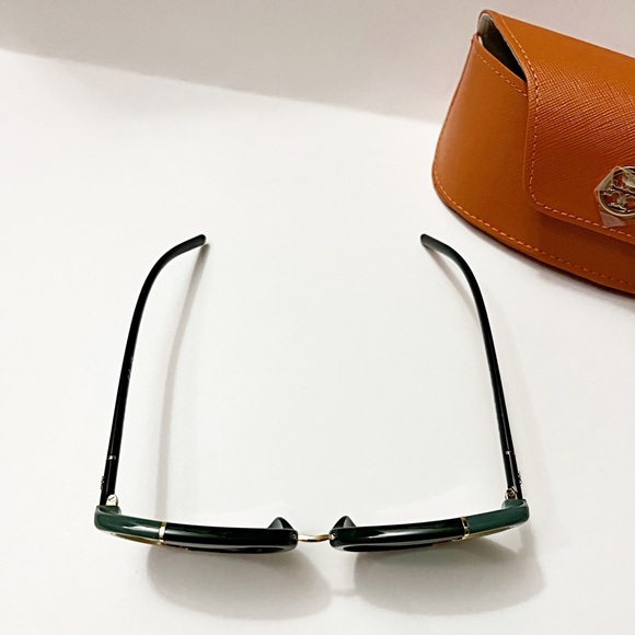 NEW🌟 TORY BURCH • SUNGLASSES + Case - Picture 5 of 10